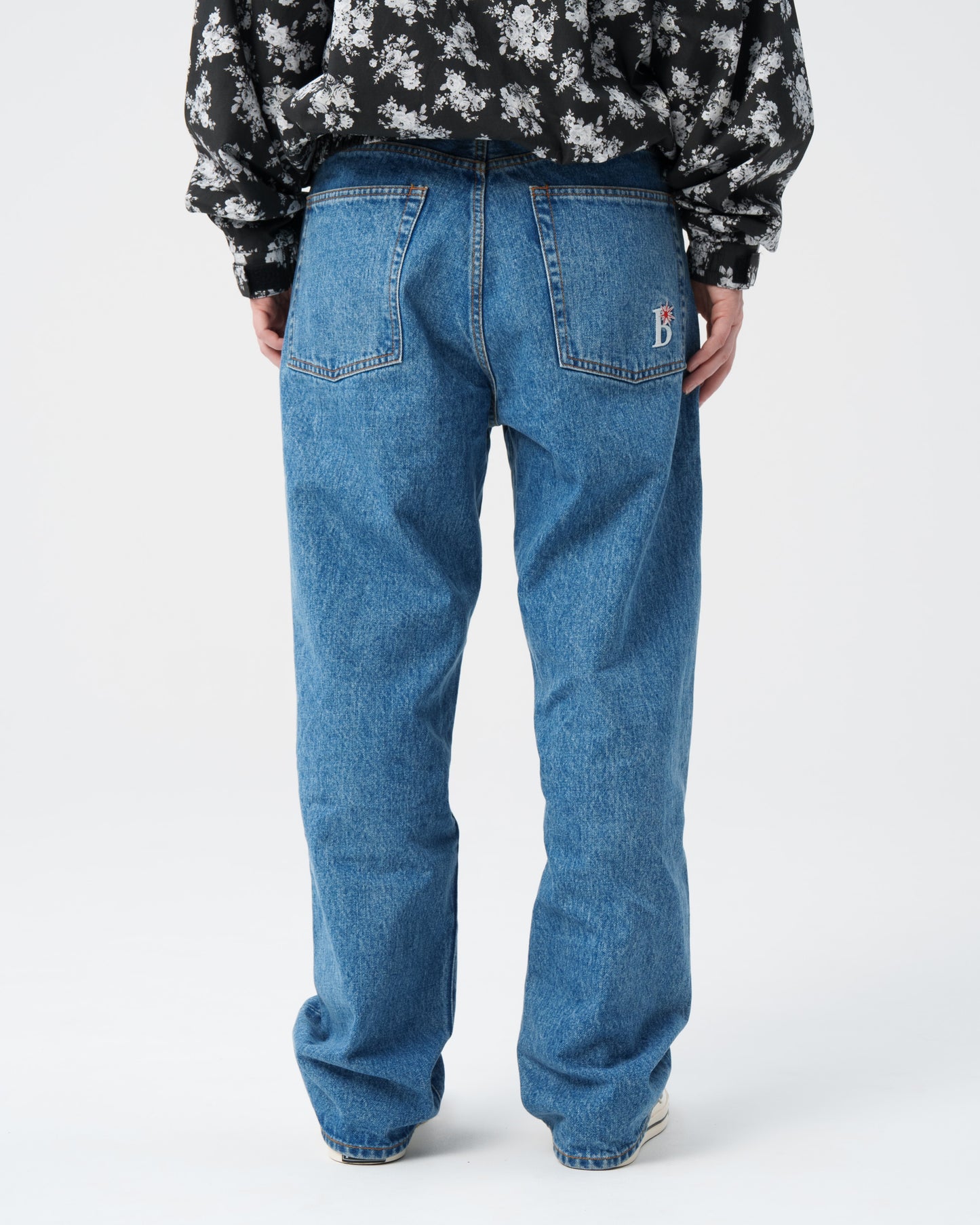 Loose-Fit Jean