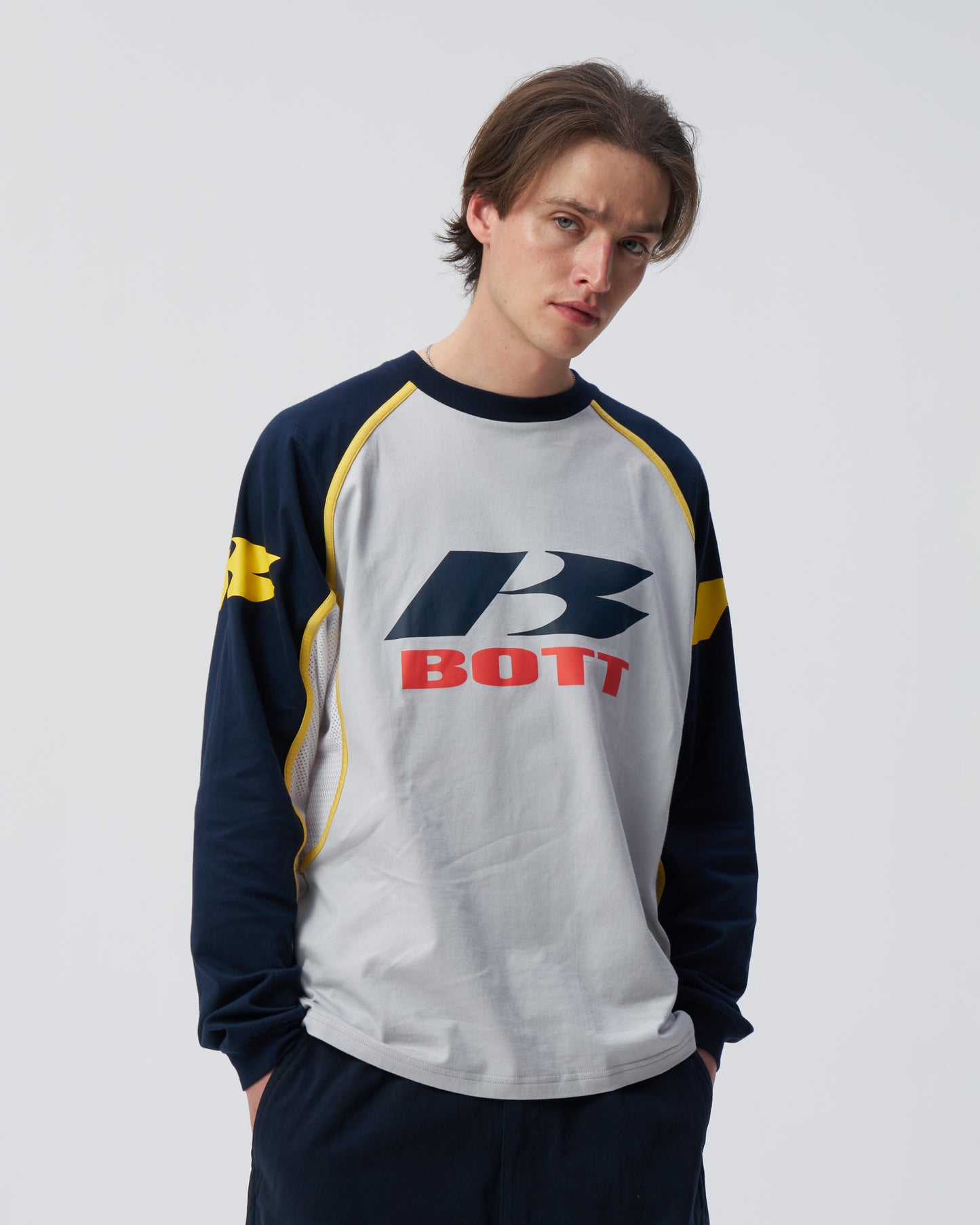 Speed Logo Paneled Top