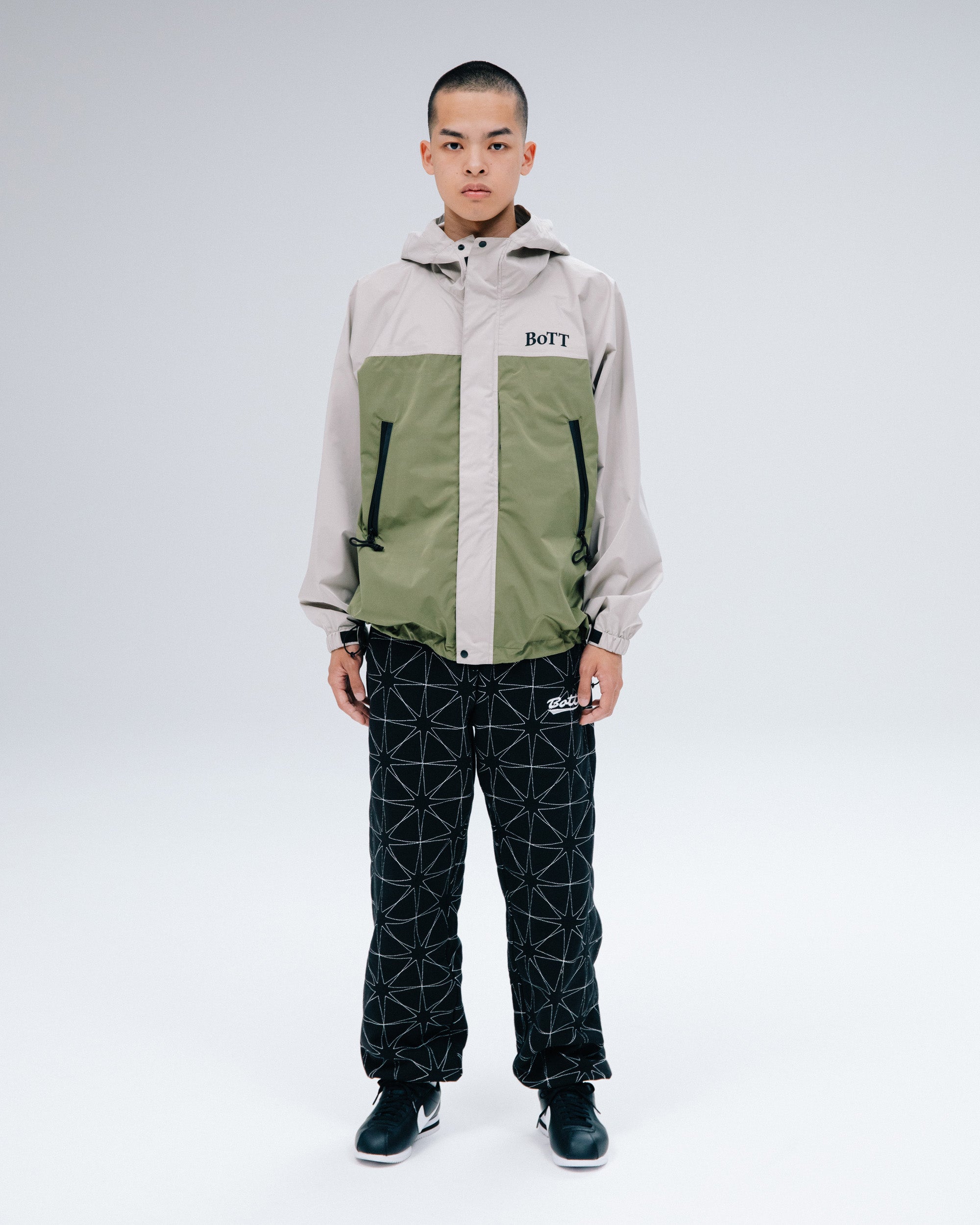 BoTT ボットRaglan Shell Jacket 今期新作 BOTT】Raglan Shell Jacket カモフラージュ ユニセックス (BoTT