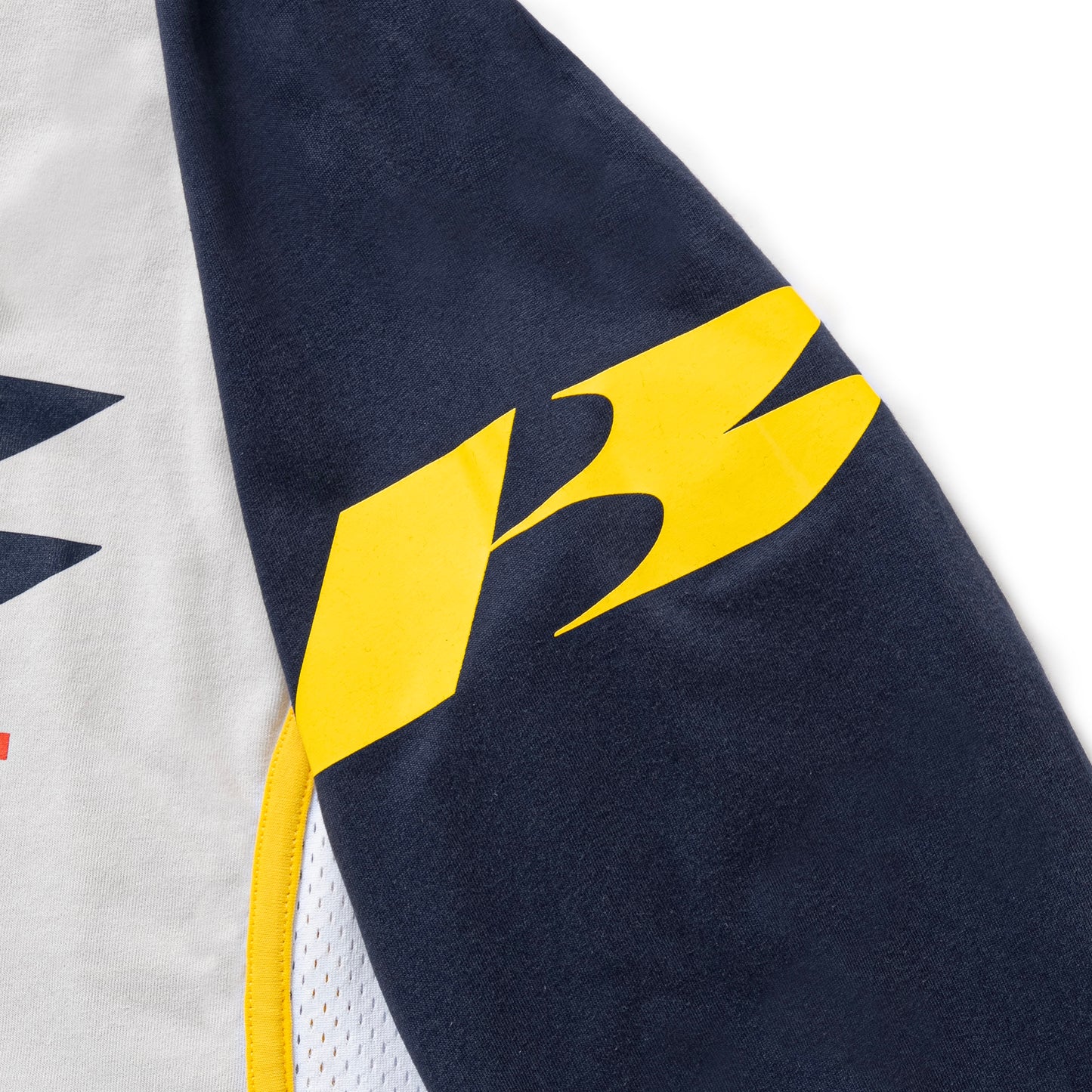 Speed Logo Paneled Top