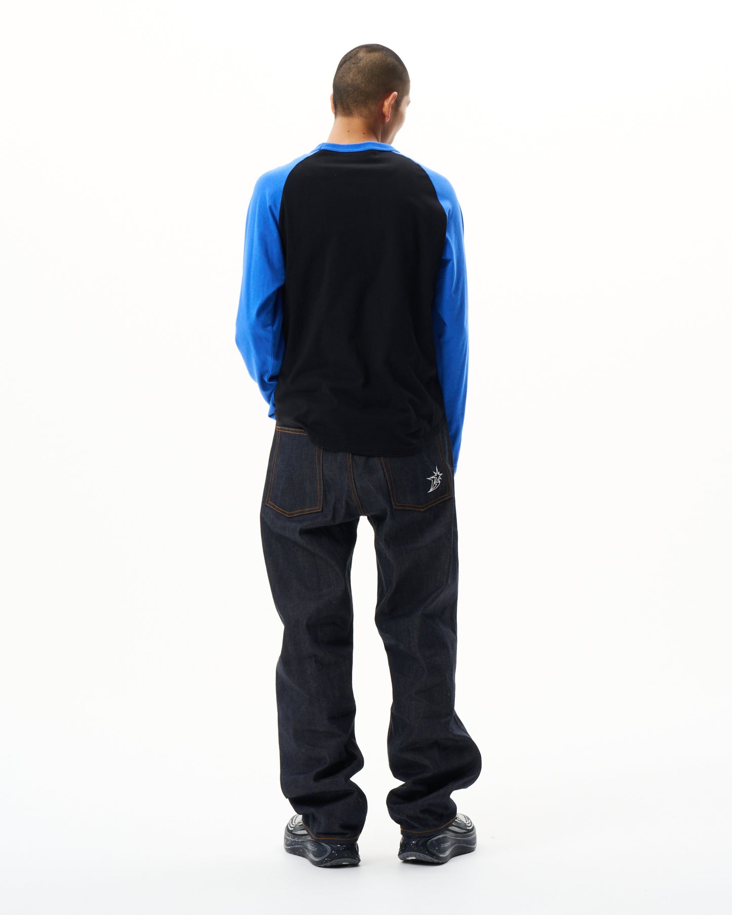 Big Boots Raglan L/S Tee